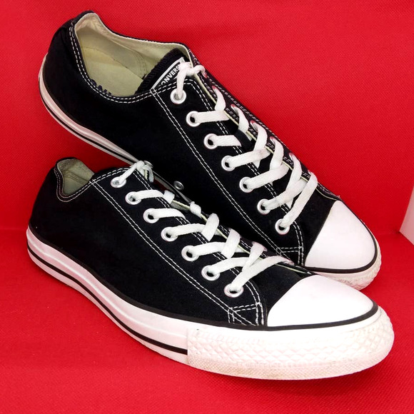 Converse Chuck Taylor AS Men's Pre-owned Low Top Black Sneakers- Men 10/Women 12